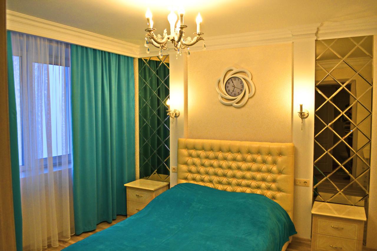 Apartlux 2 Chernihiv Bagian luar foto