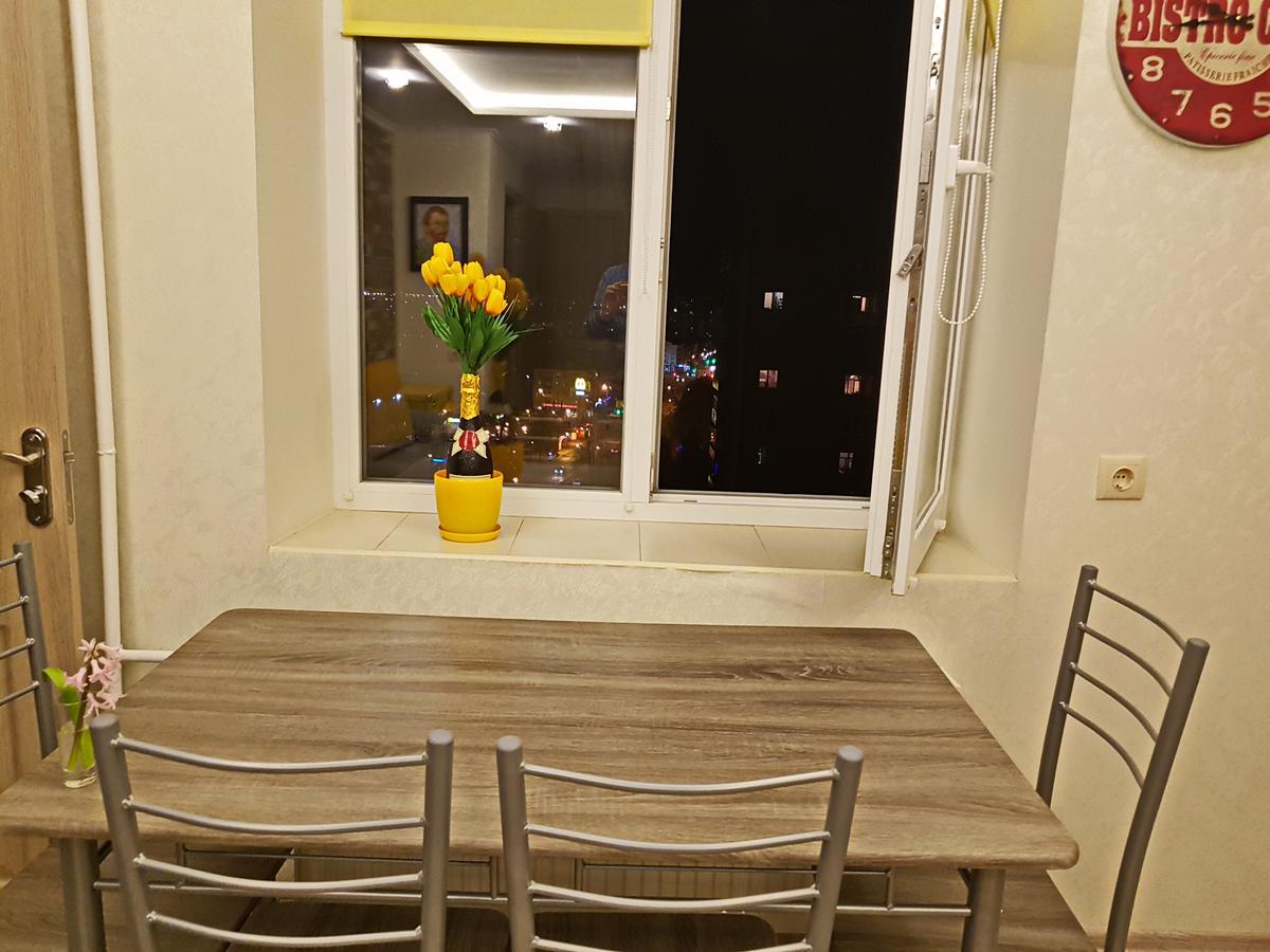 Apartlux 2 Chernihiv Bagian luar foto